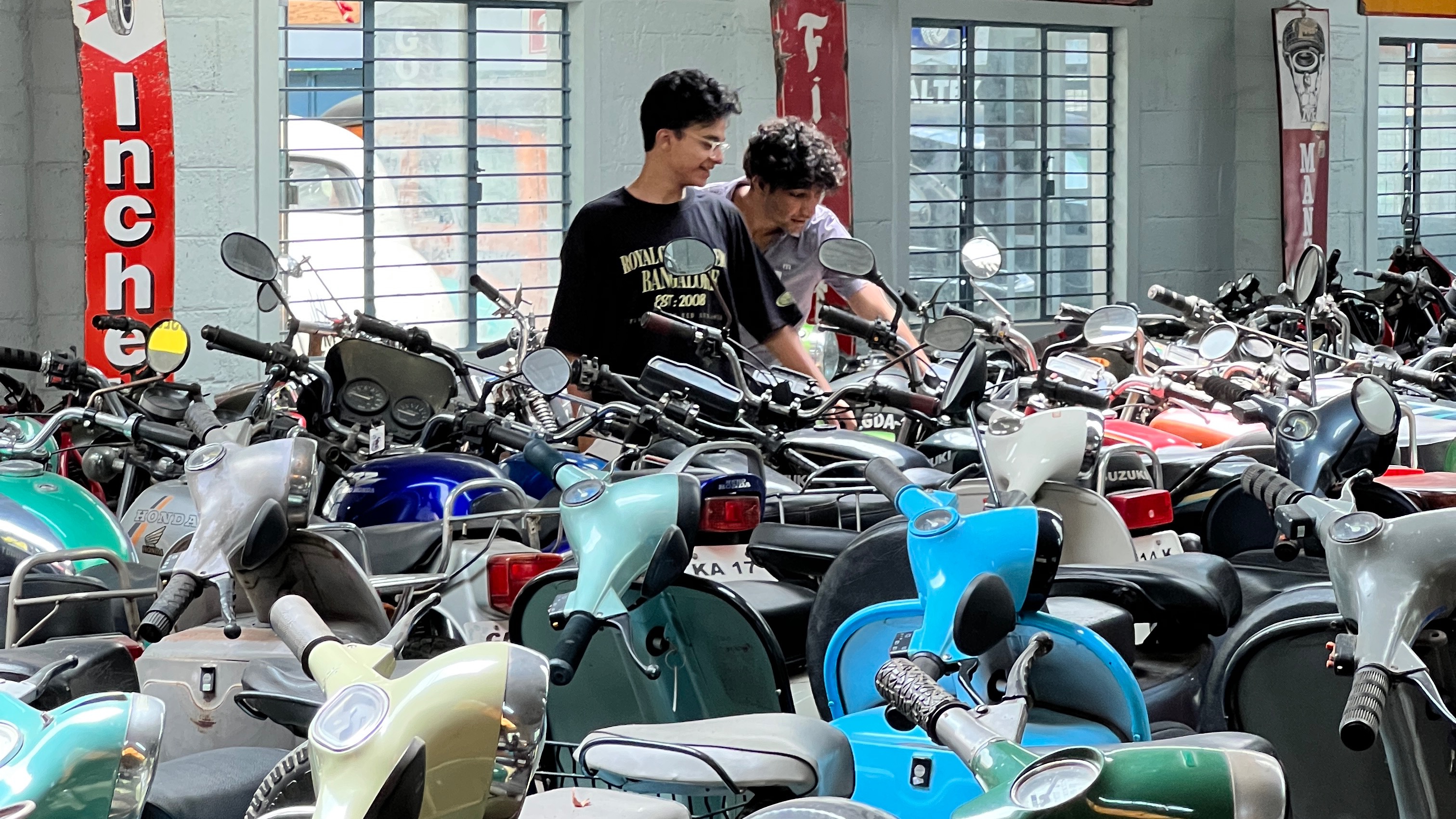 Private Guided Tour of Automotive Wonders of the World! - Image 4